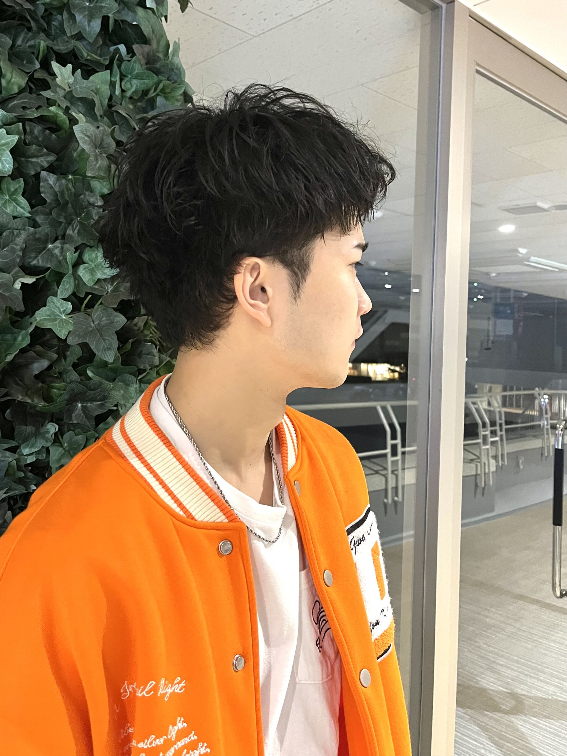 メンズ刈り上げなしショート黒髪ショート重め眉毛カット清潔感