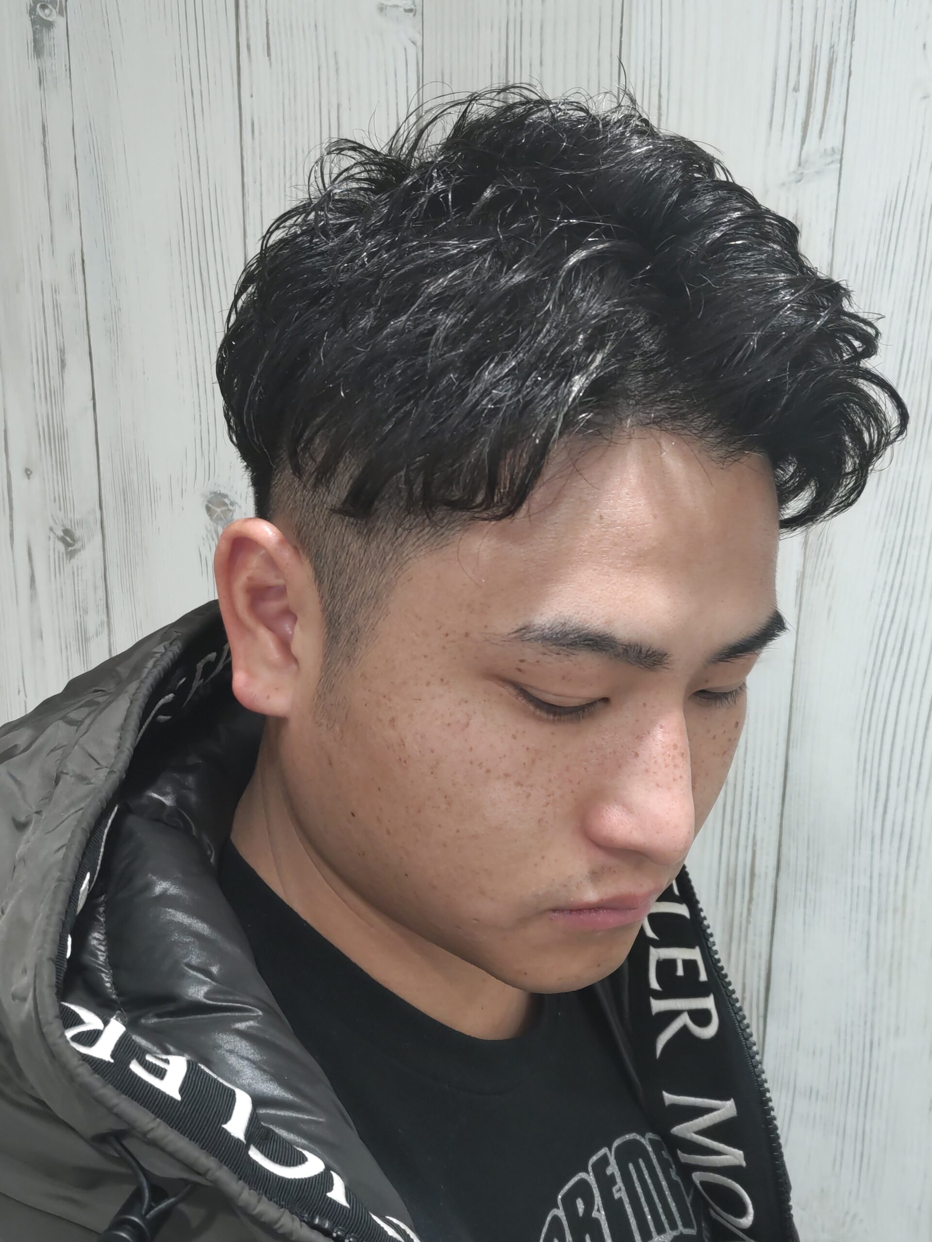 新発田万代理容バーバーフェードアイロンパーマ濡れパン色気渋い