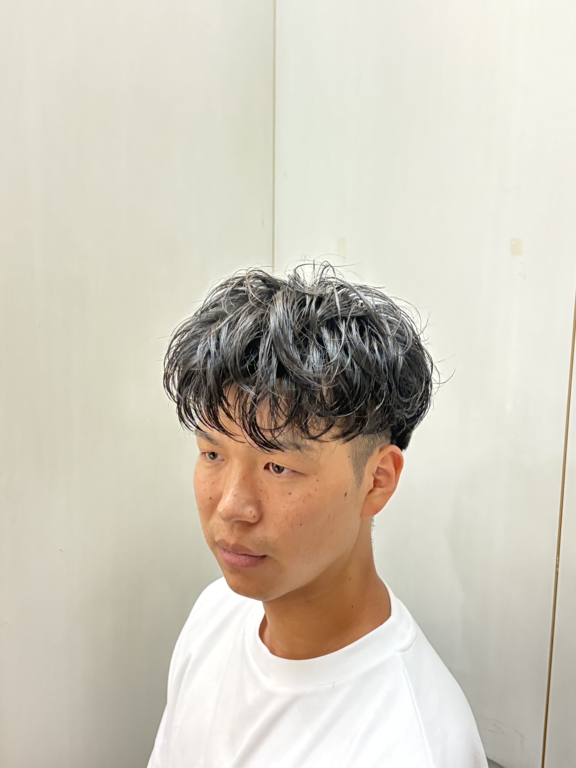 爽やかビジネスショートパーマスタイル