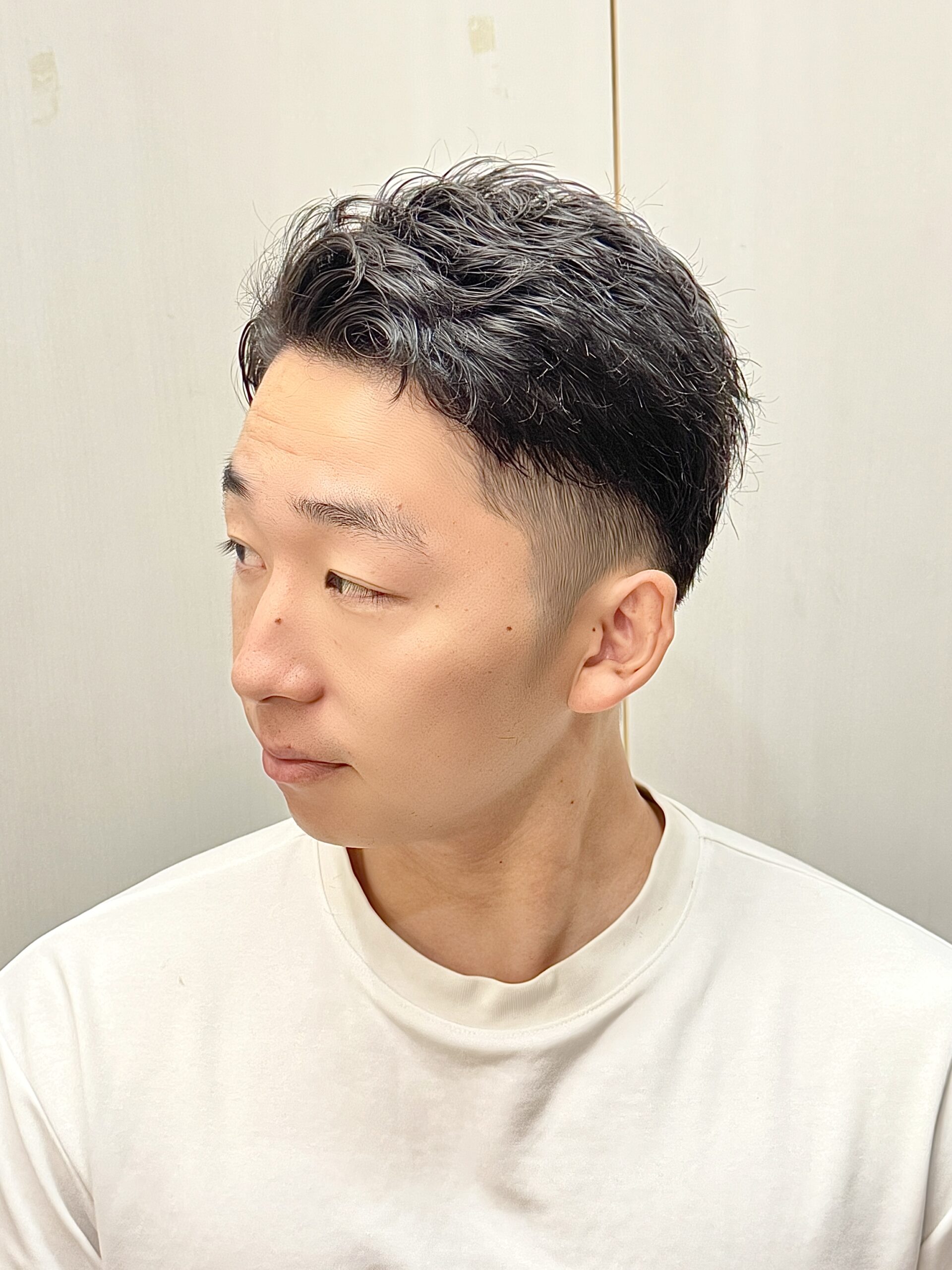 メンズビジネス毛流れニュアンスパーマツーブロック理容室