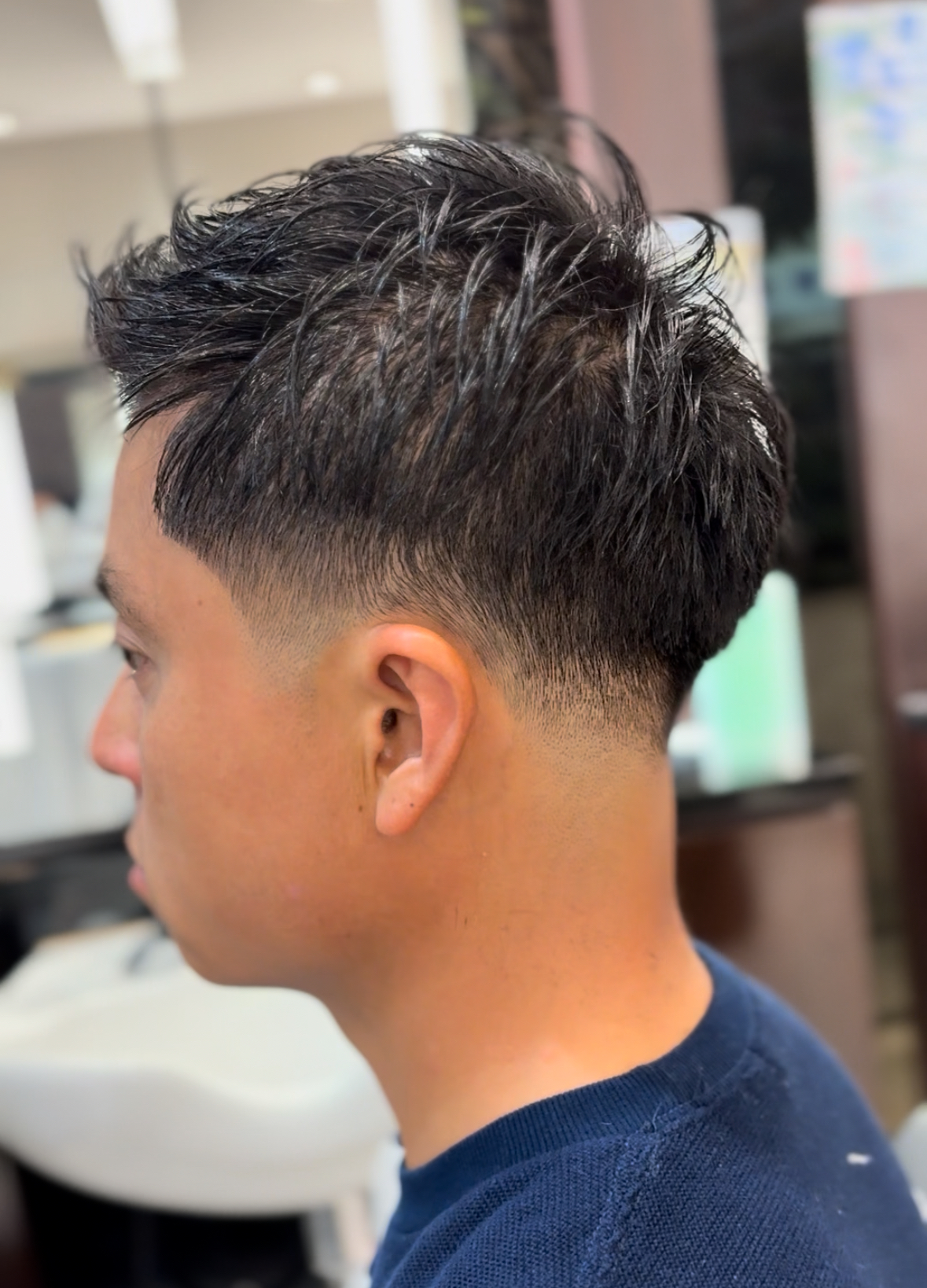 フェードカットバーバーショートスタイル