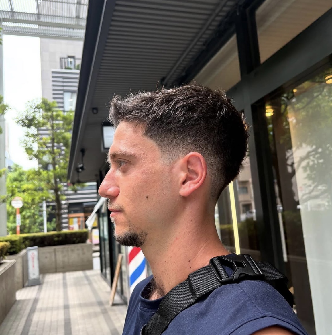 フェードカットバーバー刈り上げ束感