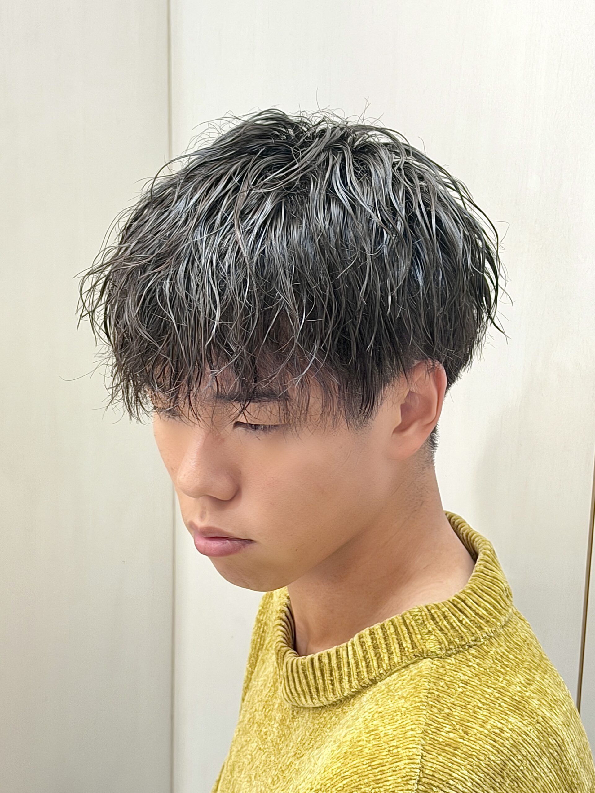 メンズショートツーブロックツイストスパイラルパーマ理容室