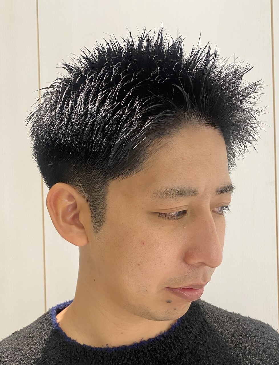 黒染め/アップバング/刈り上げ/ビジネス/ショート