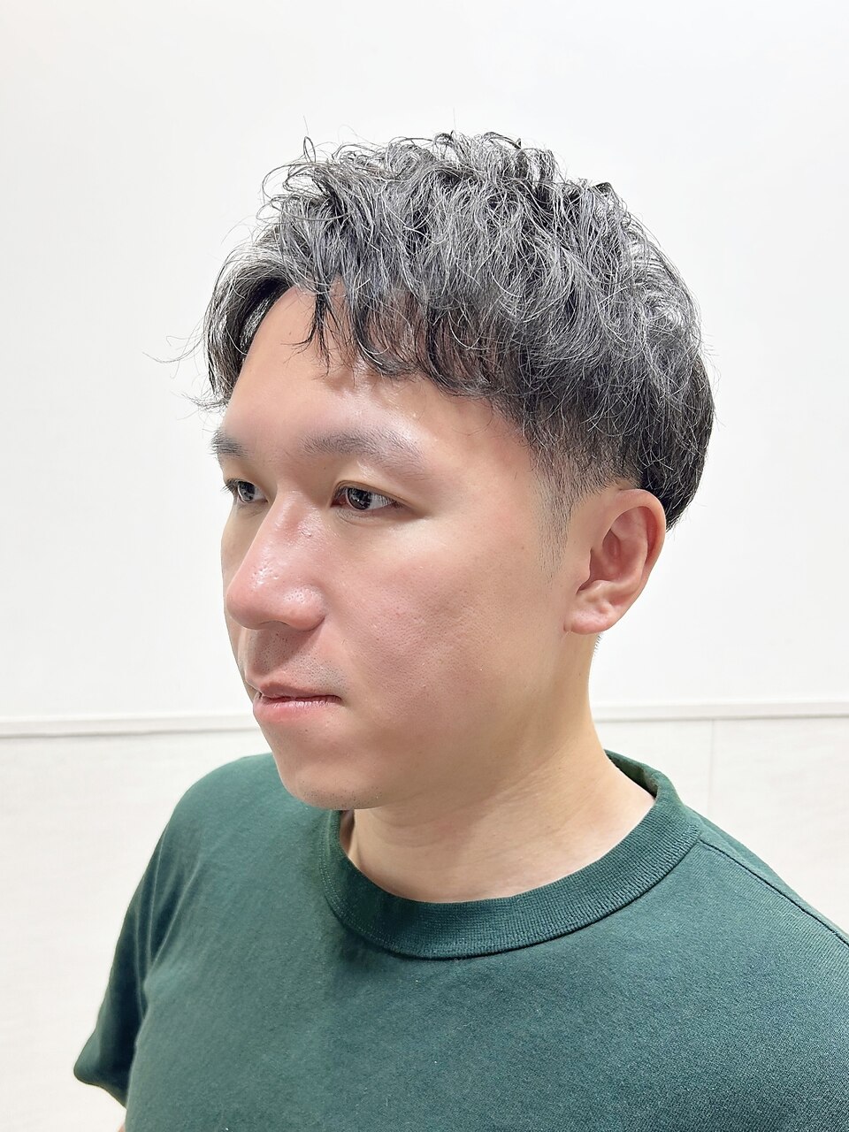 ツイストスパイラルパーマ/アップバング/フェード
