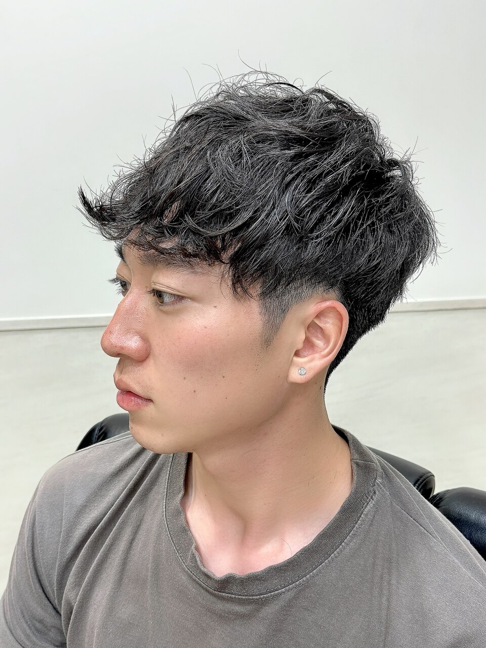 モテ髪！ツーブロ刈り上げ波打ちパーマ