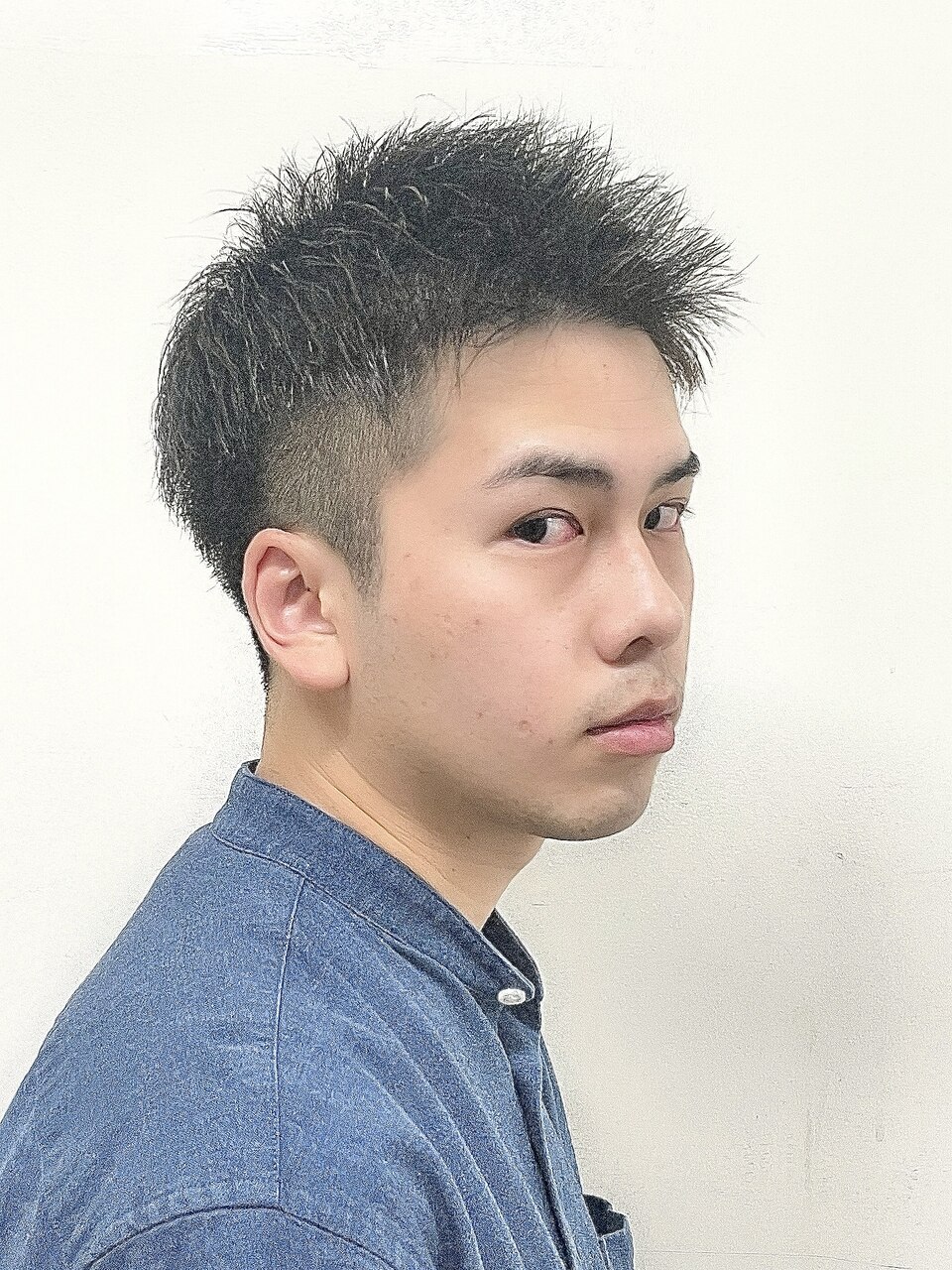 ツーブロベリーショートバッサリツンツンソフトモヒカン