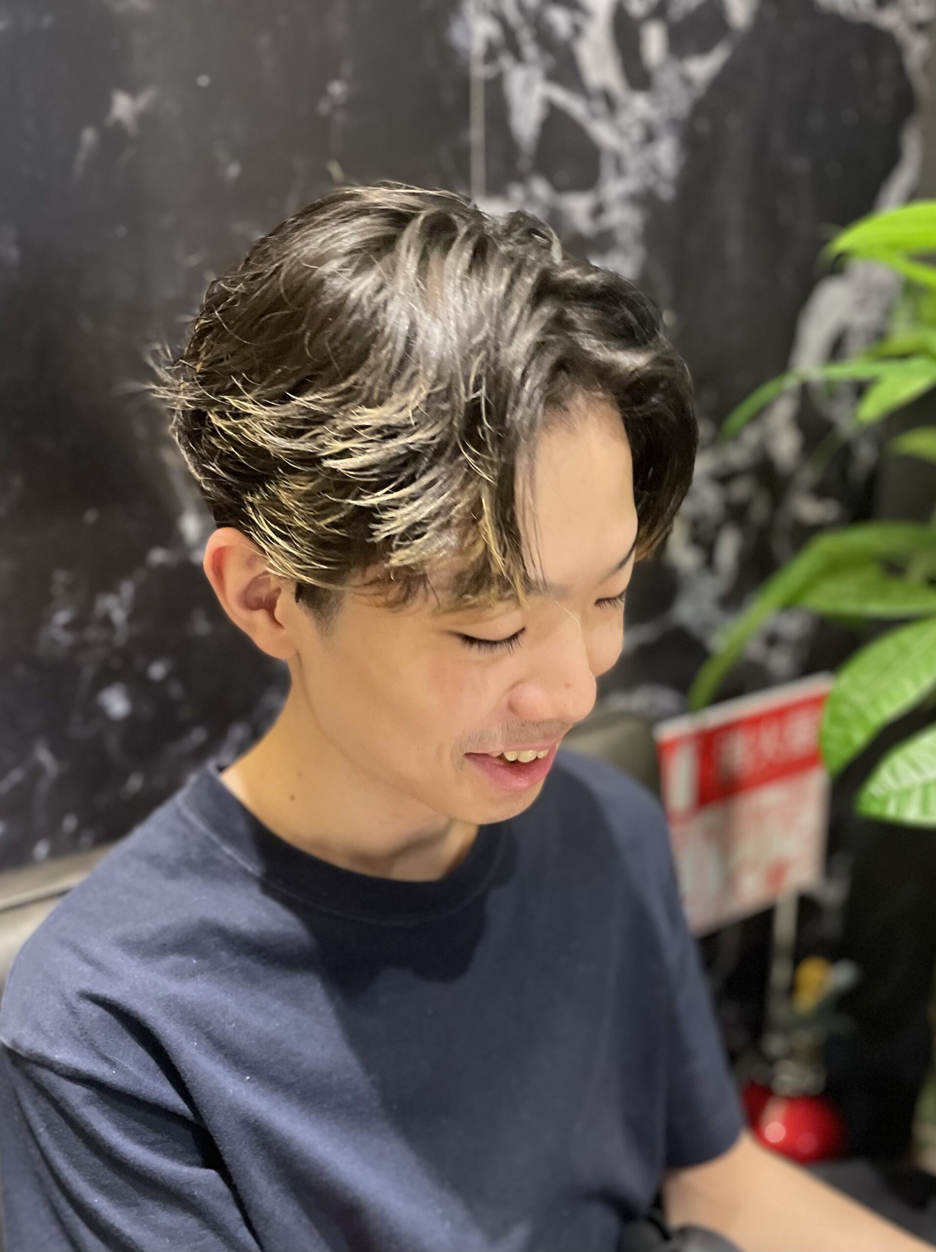 ツーブロック刈り上げアップバング