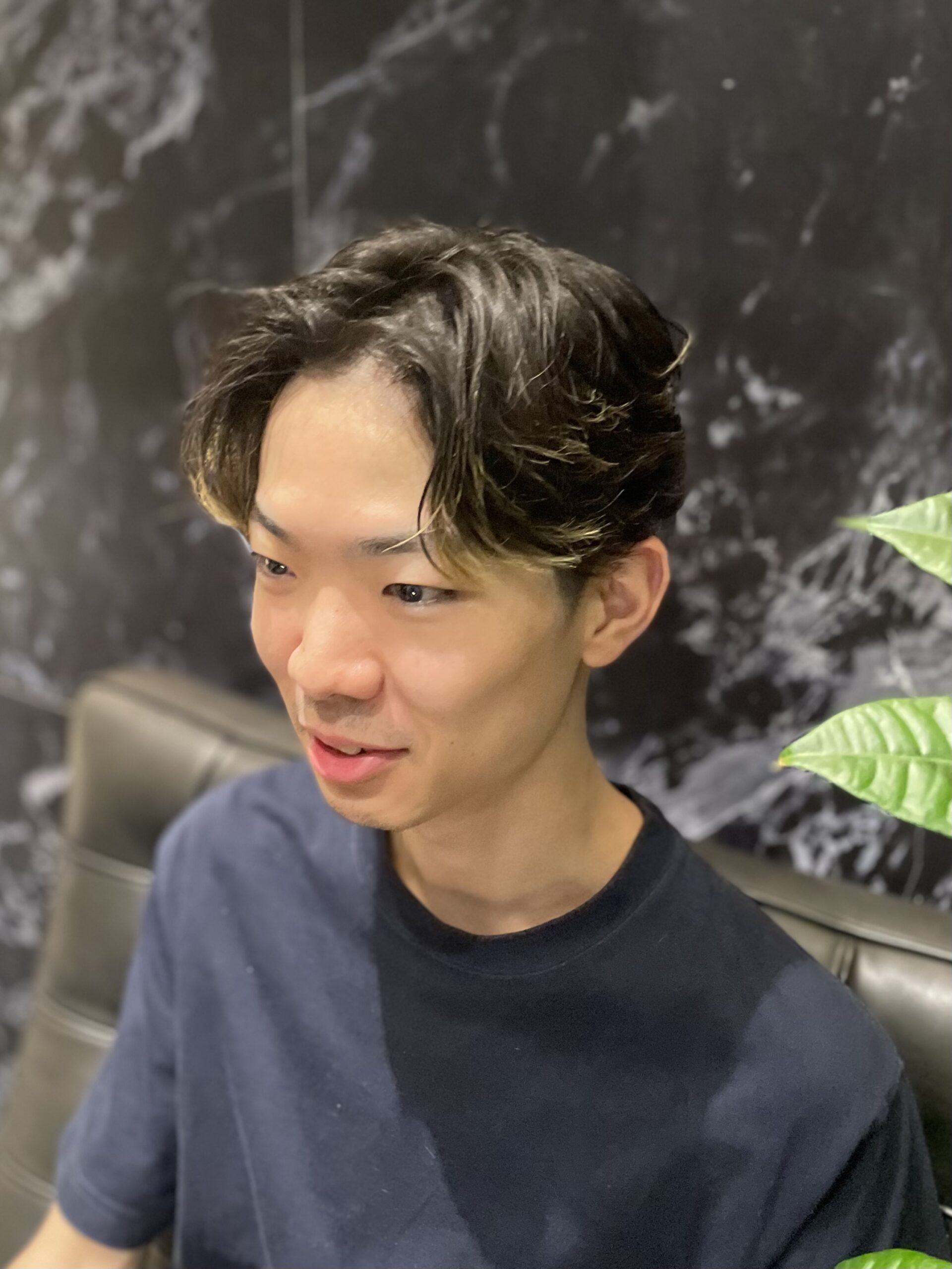 ツーブロック刈り上げアップバング