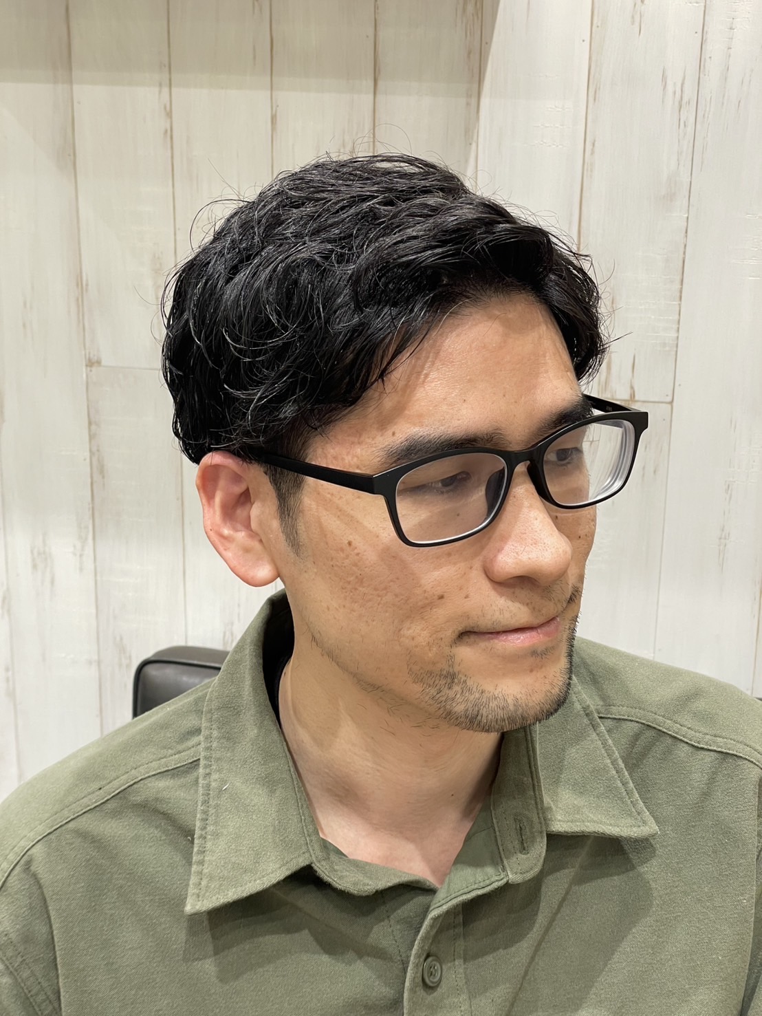 くせ毛風アップバング刈り上げ