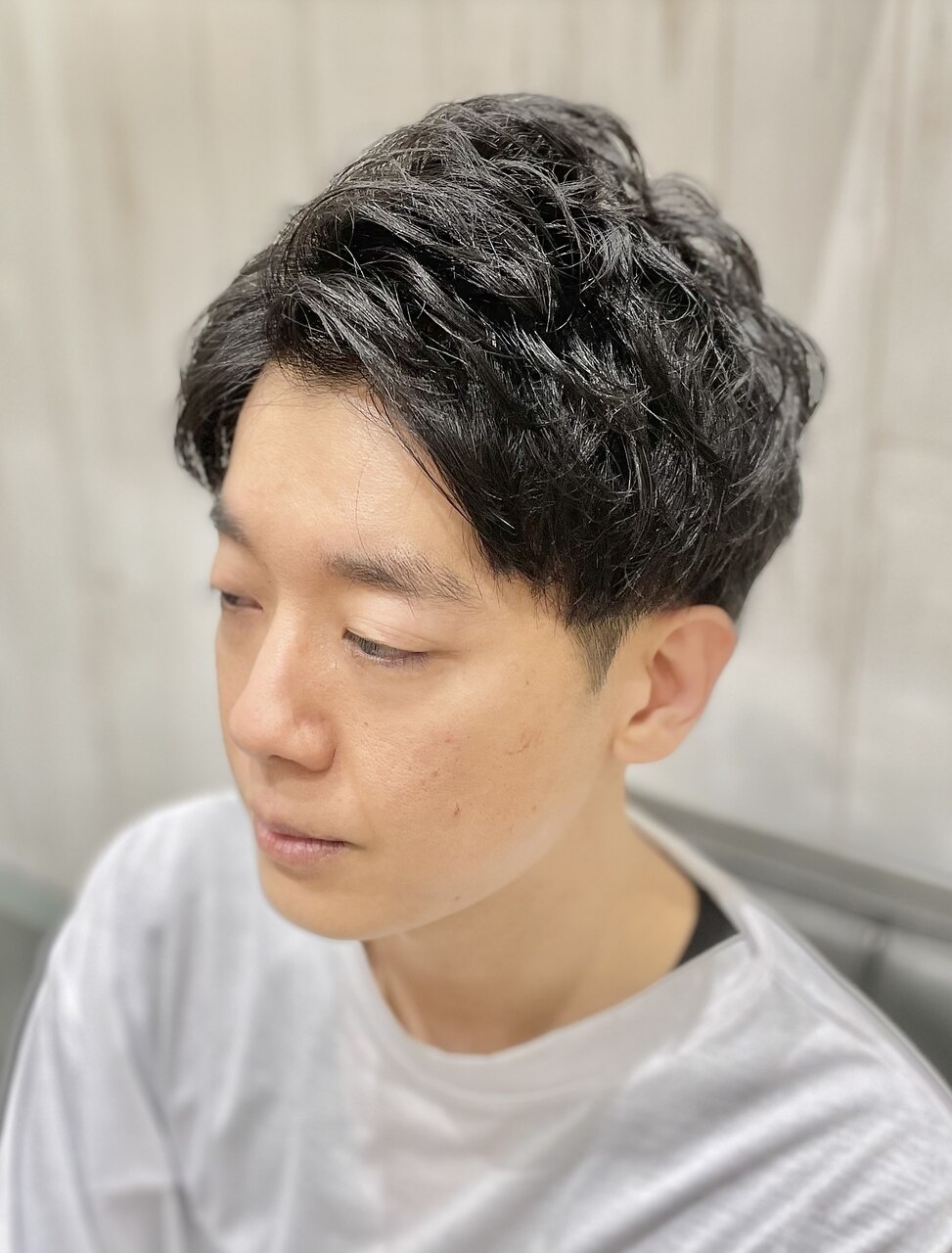 メンズショートレイヤー爽やかパーマアップバング仕立て