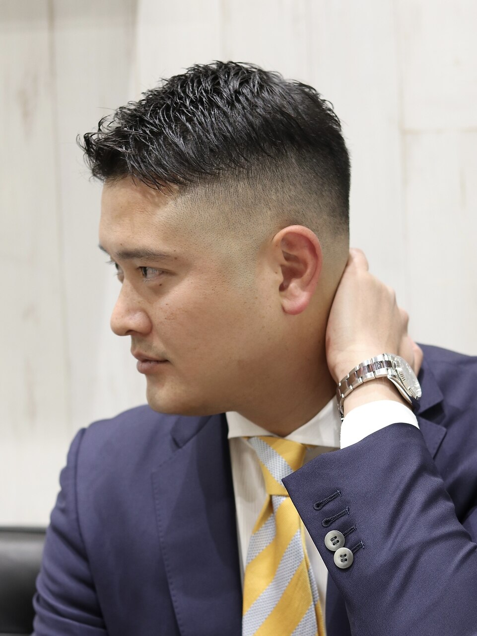 ハイフェード男気フレッシュマンシゴデキ営業マンスキンフェード