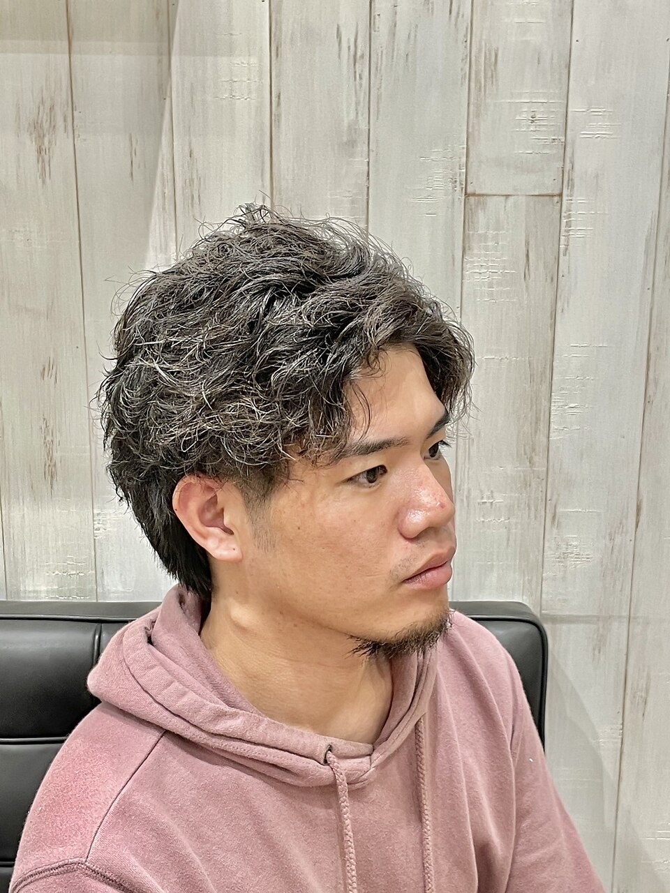 メンズ無造作ダンディーアップバングパーマヒゲ込み