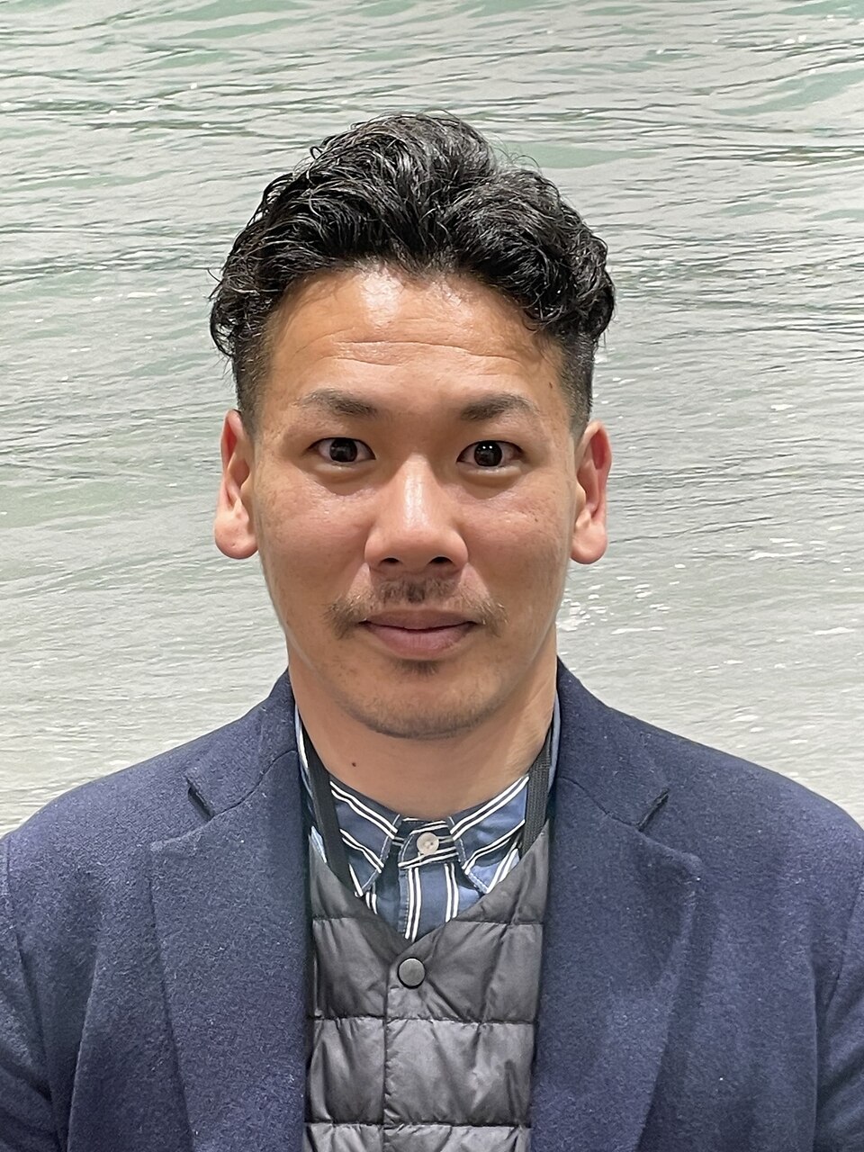 正面からもイケイケ爽やかツーブロックショートパーマ