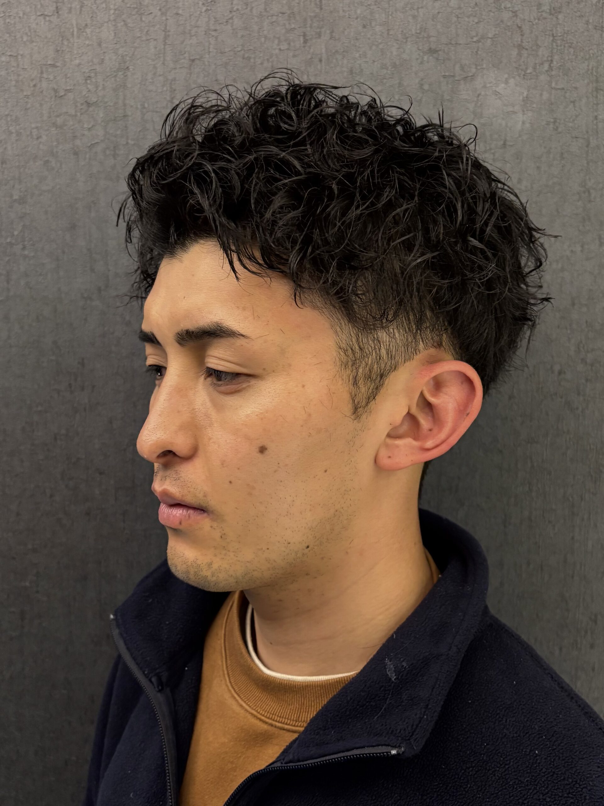 ツーブロ刈り上げビジネススパイラルパーマ