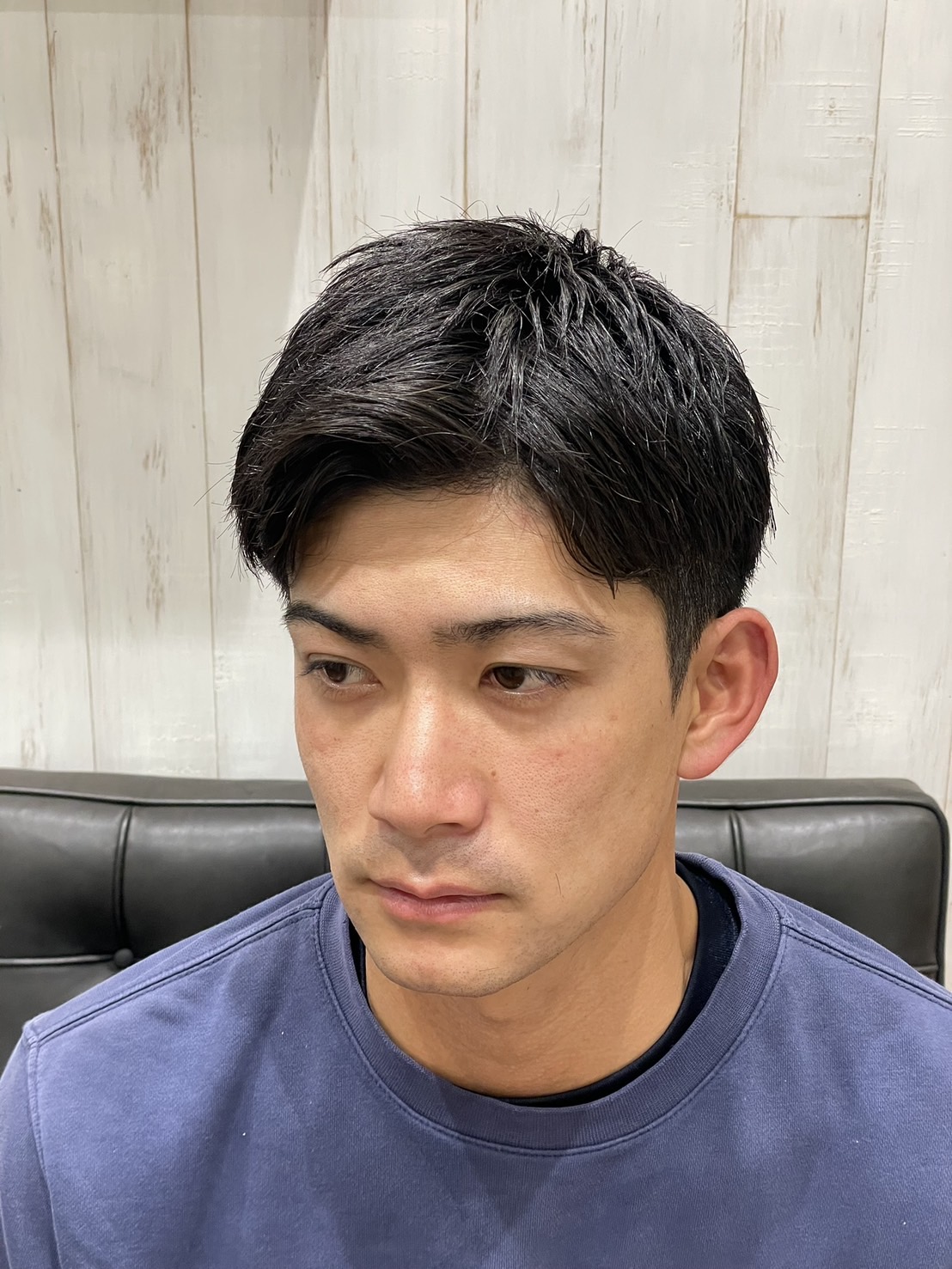 爽やかビジネス刈り上げアップバング